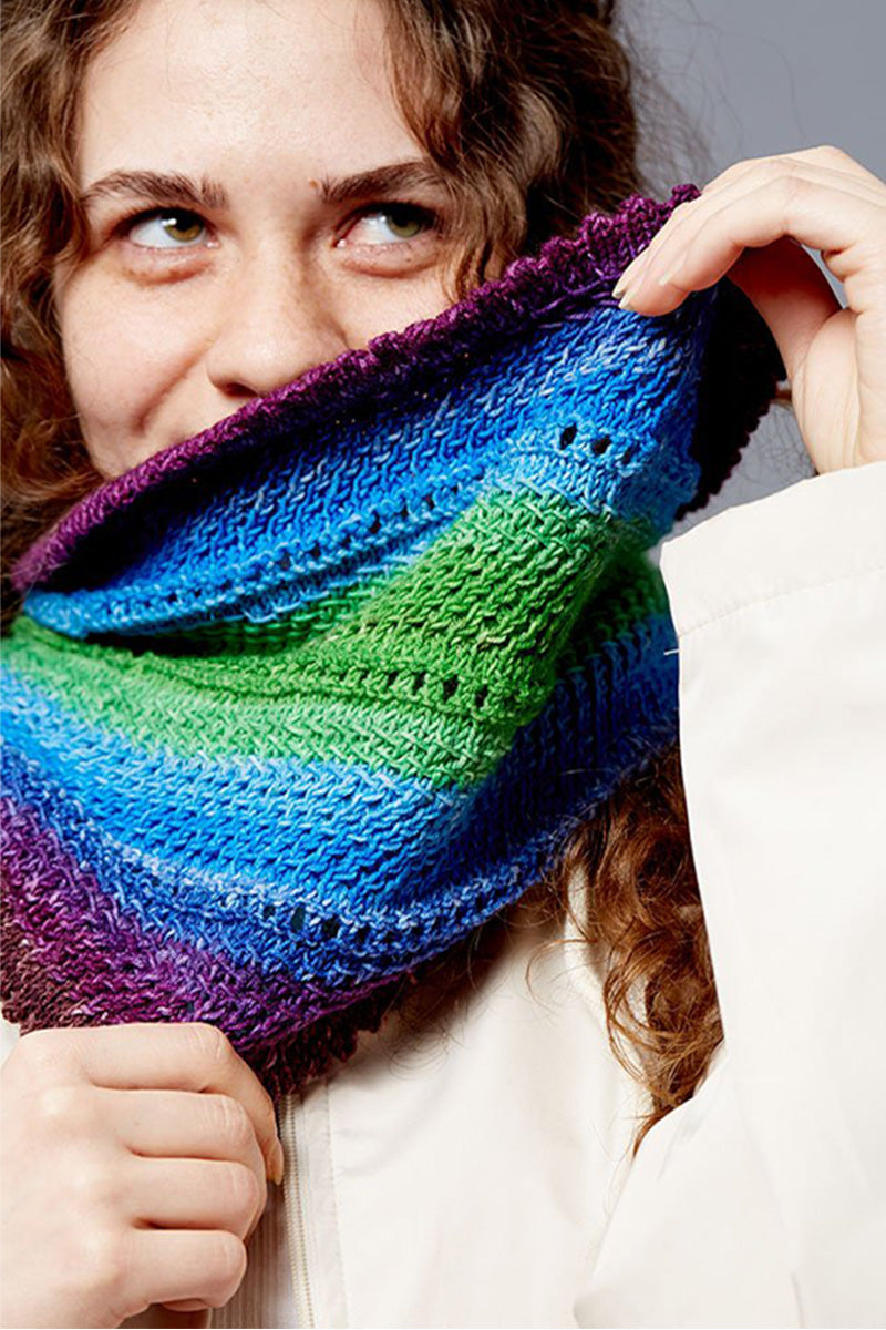 Gusto Wool Echoes Patterns - Chemberly Cowl - PDF Download - Extra Image

