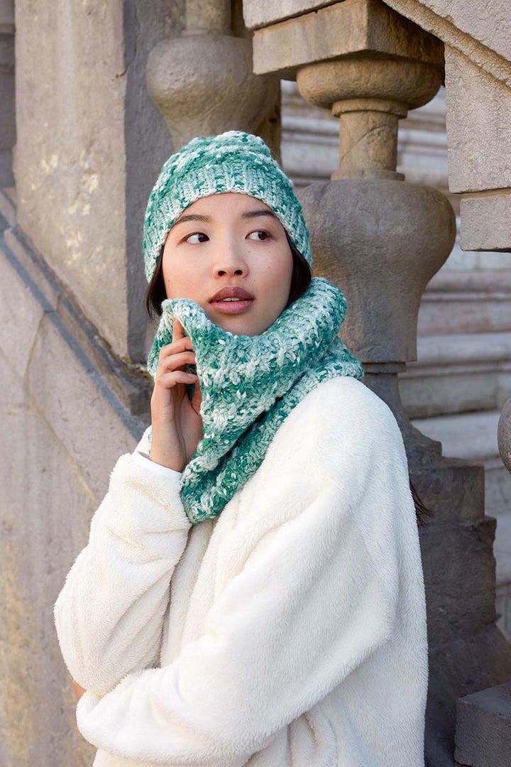 Lang Yarns Snowflake Patterns - Hat PDF Download - Extra Image