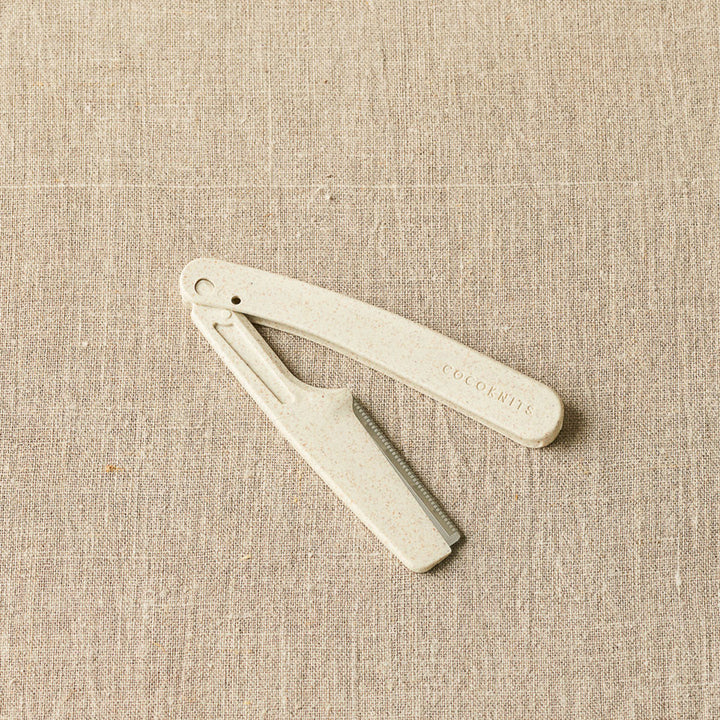 Cocoknits Sweater Care Collection - Fuzz Off Comb - Extra Image