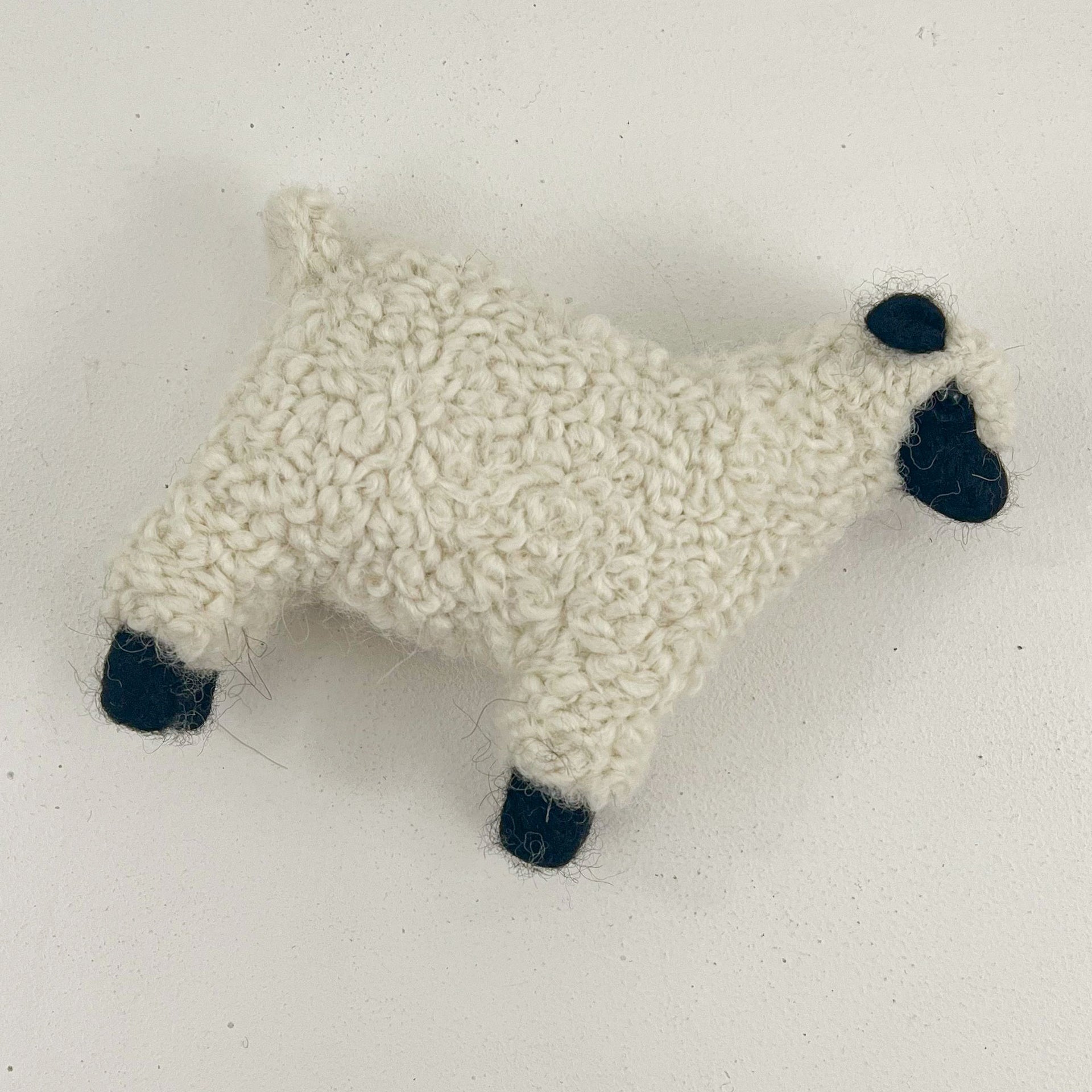 Jimmy Beans Wool Long Tail Lamb Tape Measures - Baaabara the Long Tail - Zoom Image
