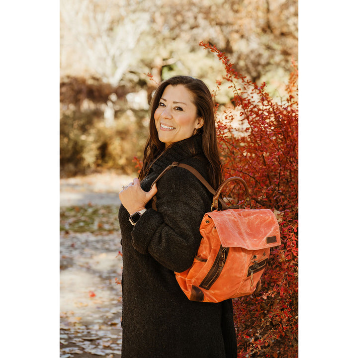 della Q Maker's Midi Backpack - Olive - Extra Image