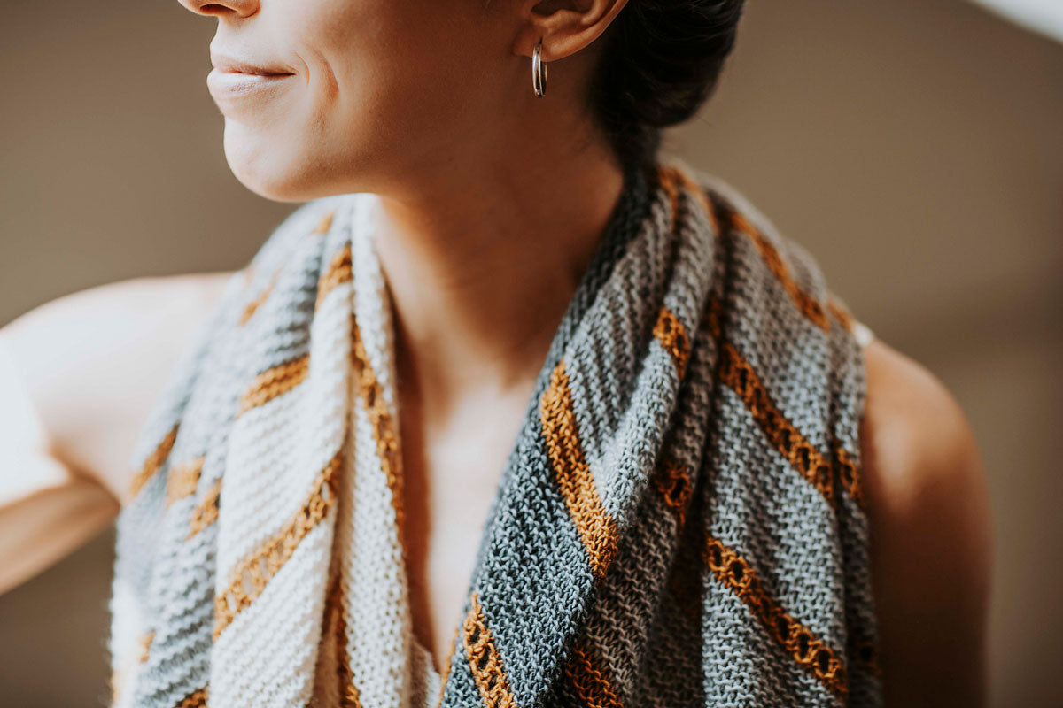 Madelinetosh The Frank Shawl Kit - Extra Image