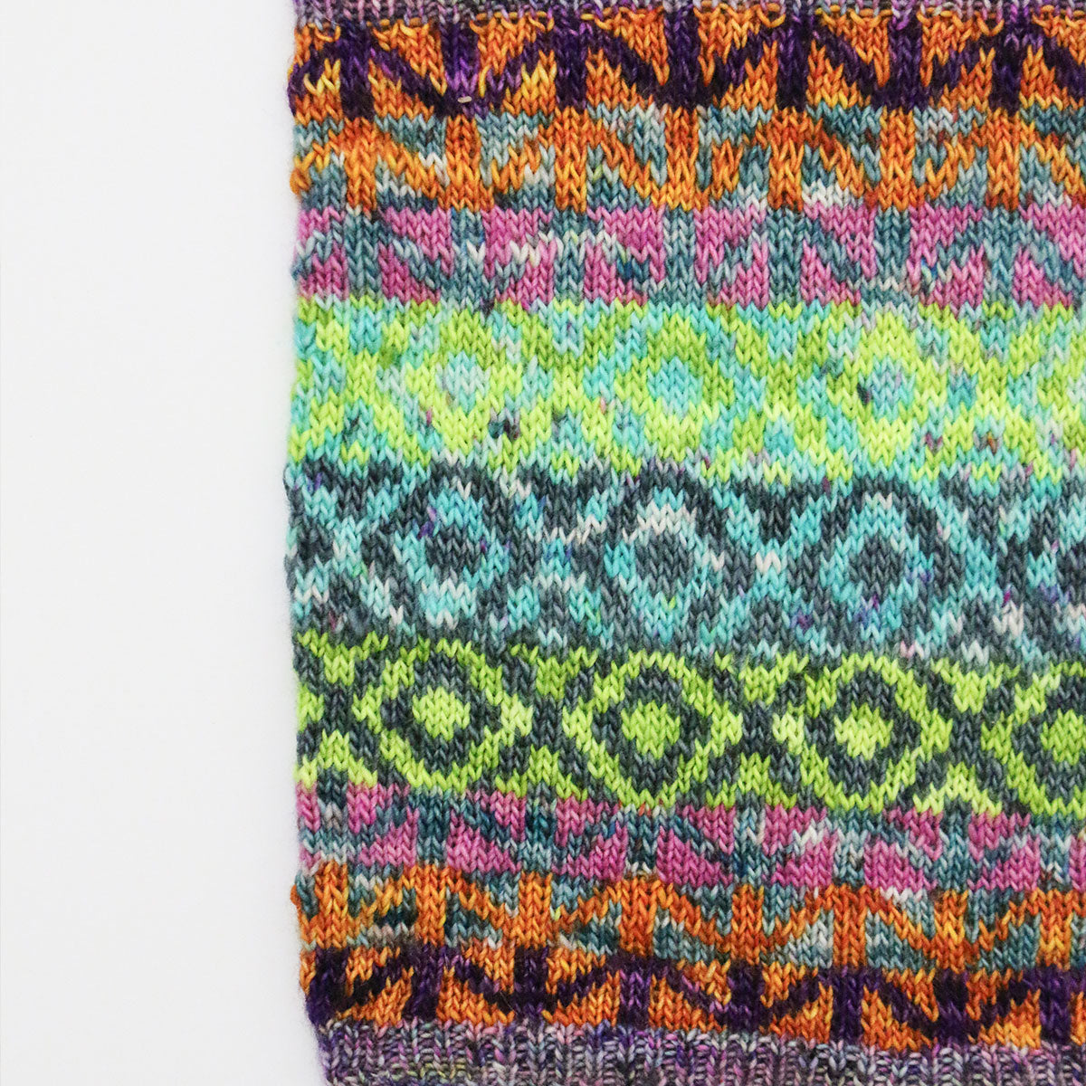 Madelinetosh Tosh Kits - Motley Hoof UT Cowl Kit - Extra Image
