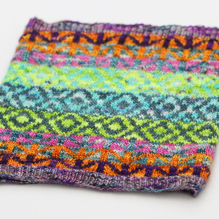 Madelinetosh Tosh Kits - Motley Hoof UT Cowl Kit - Extra Image