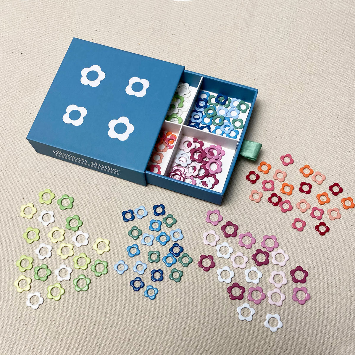 Allstitch Studio Seamless Stitch Markers - Flower Stitch Marker Sampler Box Set - Extra Image
