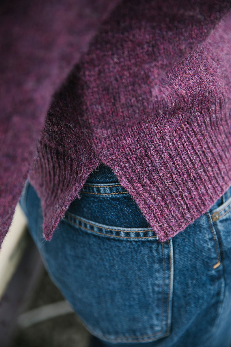Jamieson's of Shetland Ling V-Neck Kit - Extra Image
