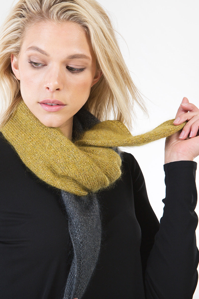 Madelinetosh Athos Cowl Kit - Extra Image