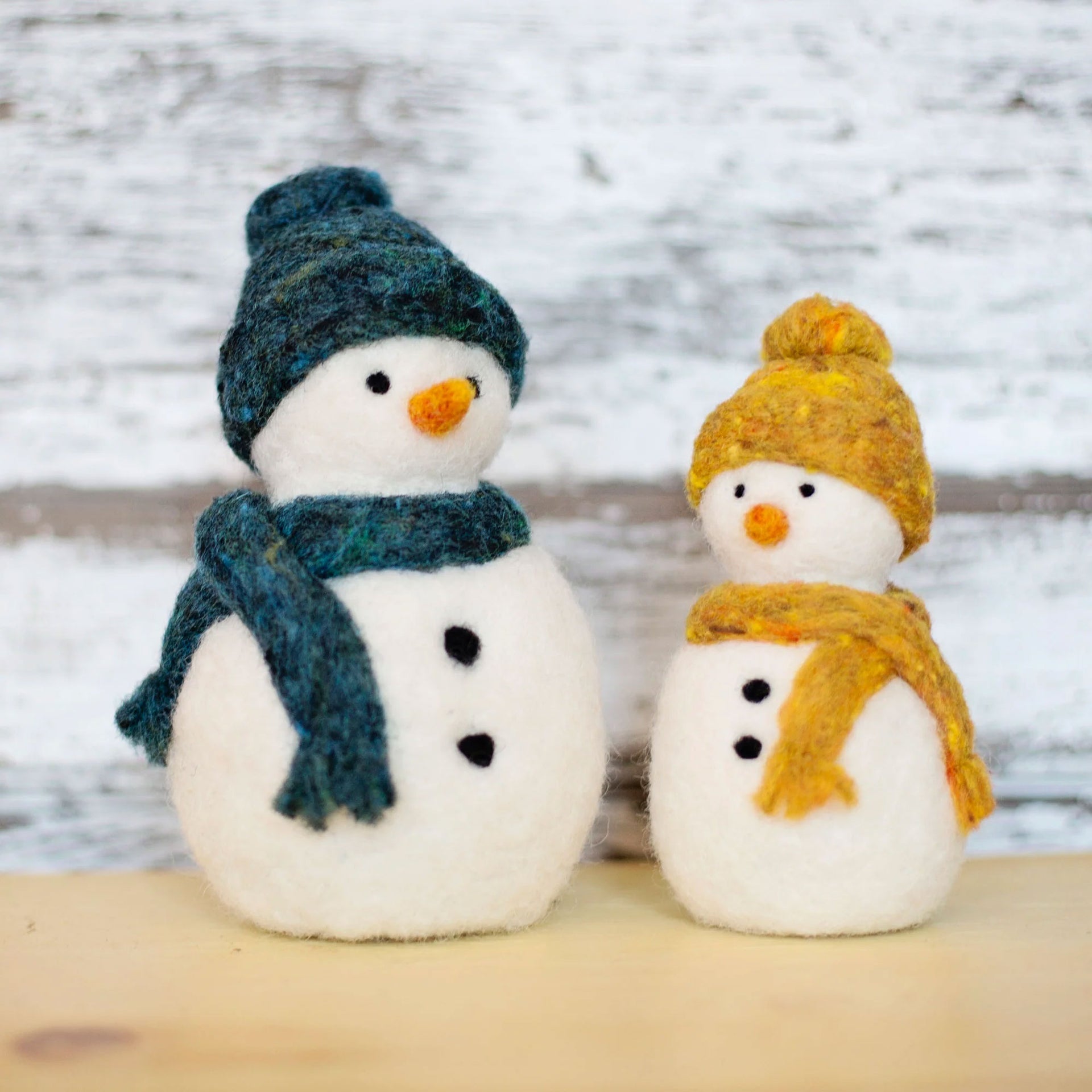 Felted Sky Sculpting With Wool Needle Felting Kits - Snowmen - Zoom Image
