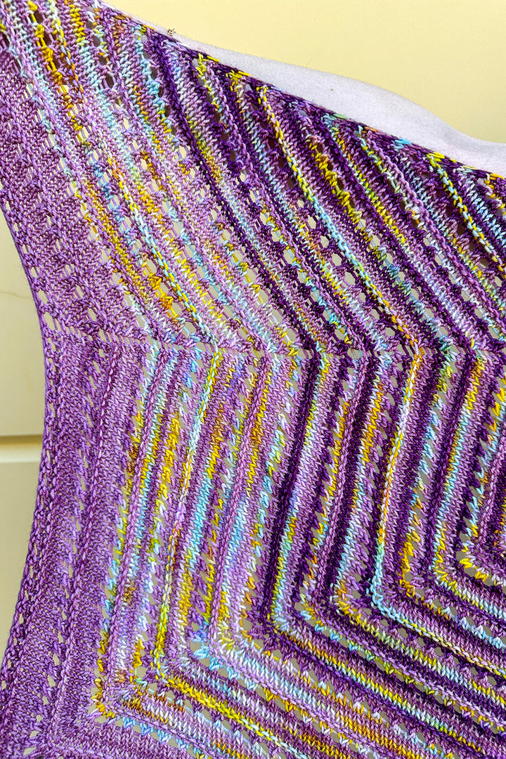 Madelinetosh Zig Zag Shawl Kit - Extra Image