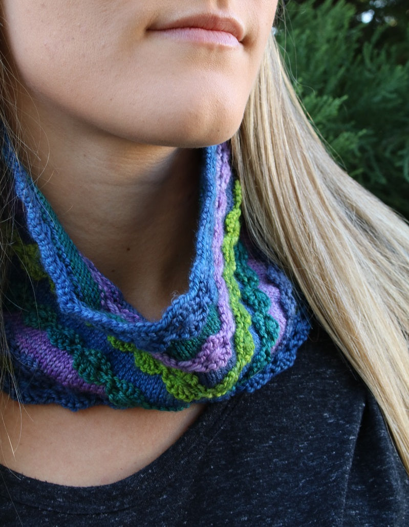 Diana's Crazy Daisy Cowl - Main Image 1