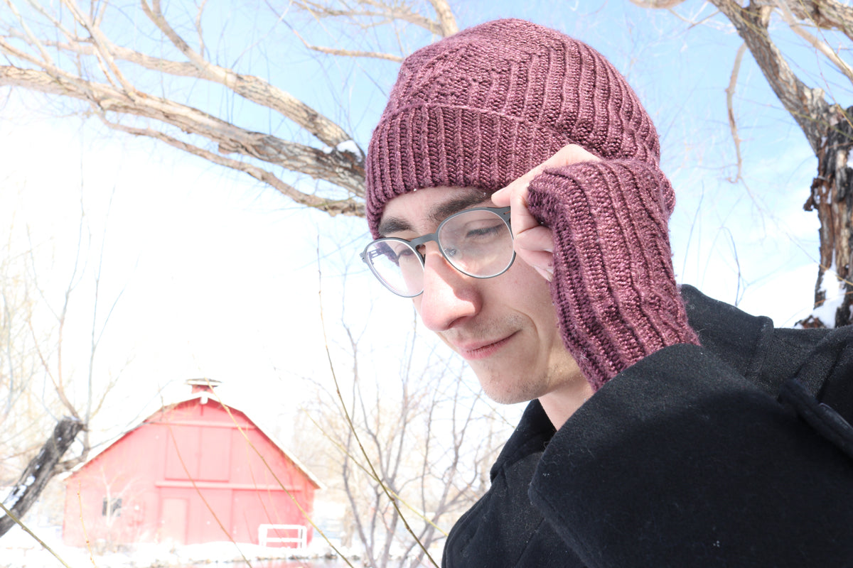 Take Heart Trunk Show Caswell Bay Fingerless Mitts & Hat Set - Main Image 2
