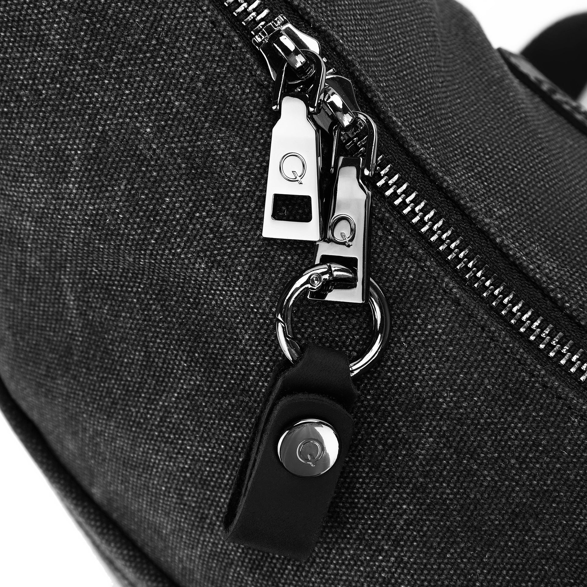della Q Adella Sling - Shadow
