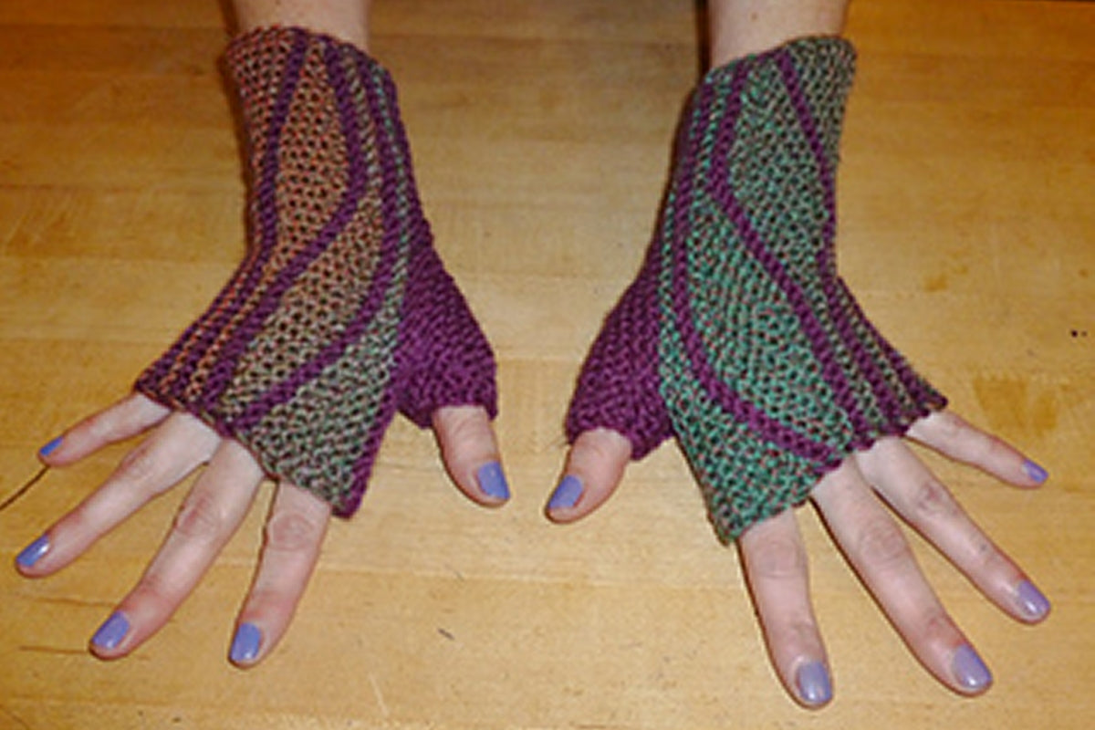 MarinJa Knits Patterns - Leafy Mitts - PDF Download - Extra Image
