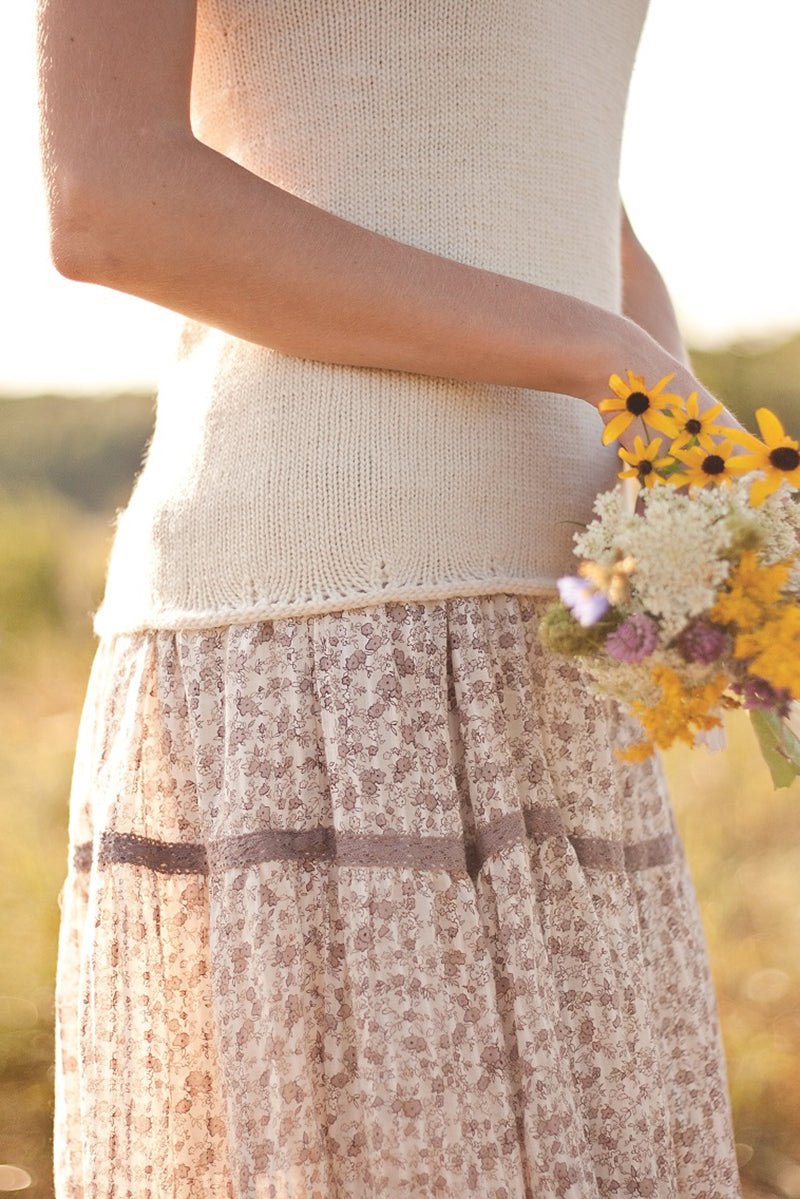 Malabrigo Book 12: Elements Patterns - Cefiro Tee - PDF Download - Extra Image
