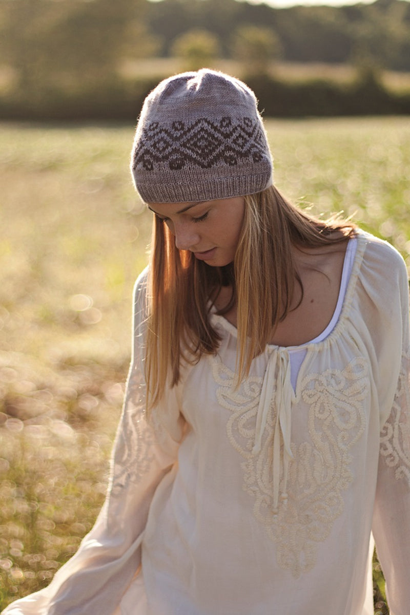 Malabrigo Book 12: Elements Patterns - Soplo Hat - PDF Download - Extra Image
