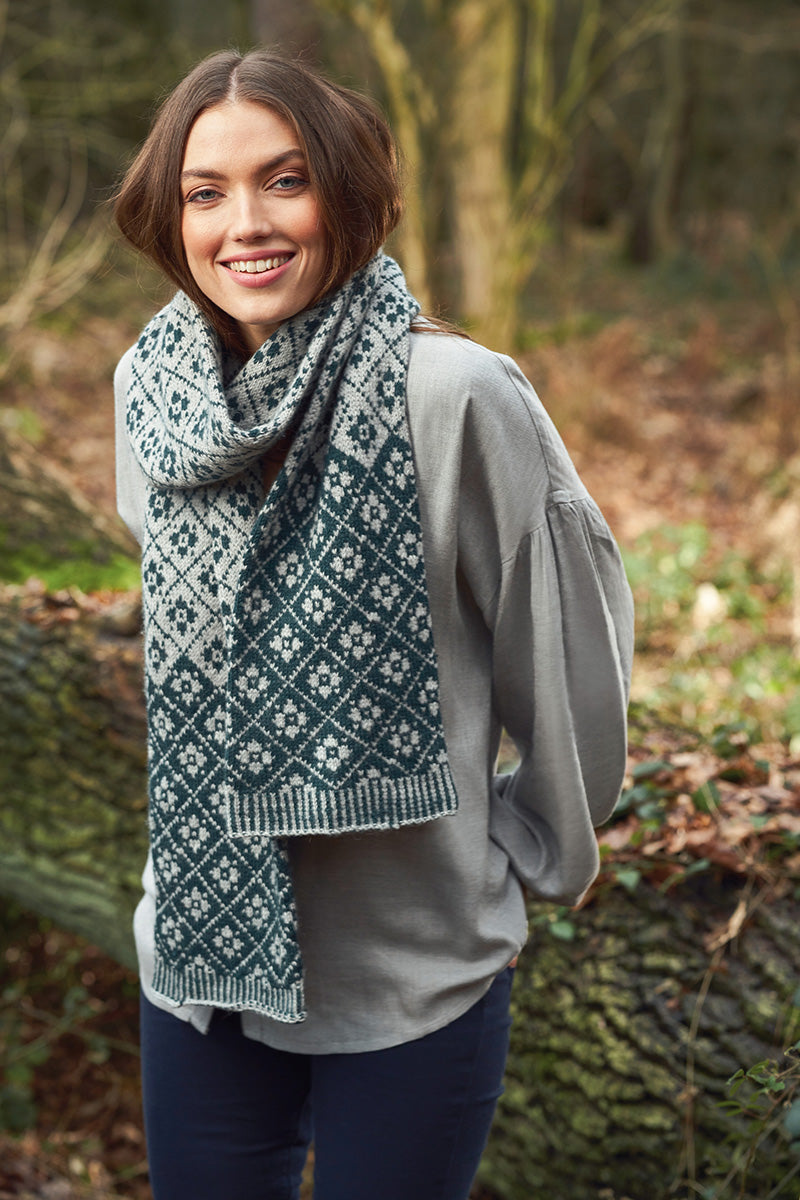Rowan Carousel by Martin Storey PDF Patterns - Lattice Scarf - PDF Download - Extra Image
