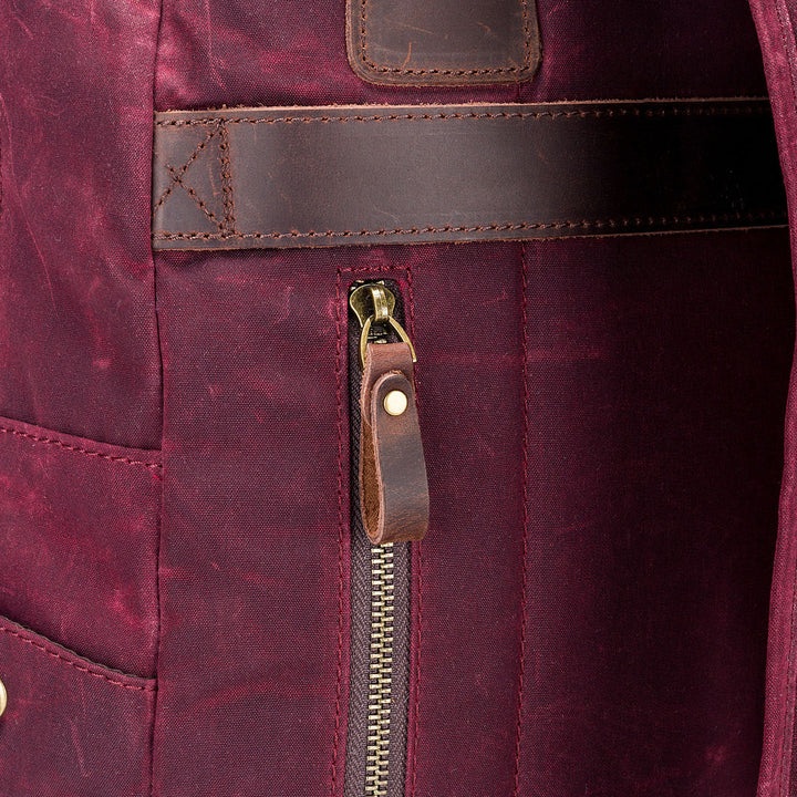 della Q Maker's Canvas Backpack - Red - Extra Image