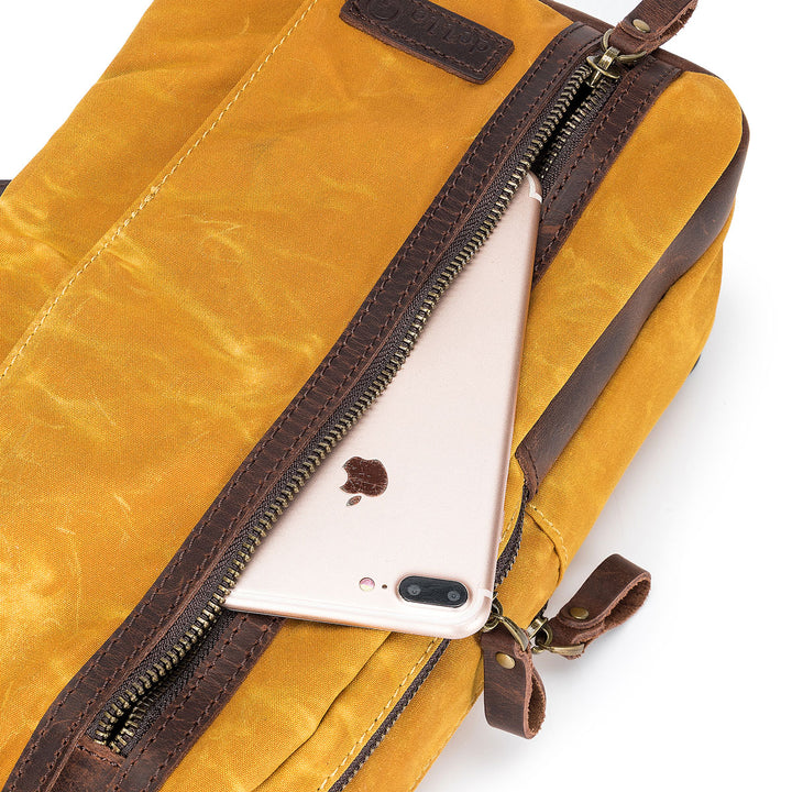 della Q Maker's Mini Messenger - Red - Extra Image
