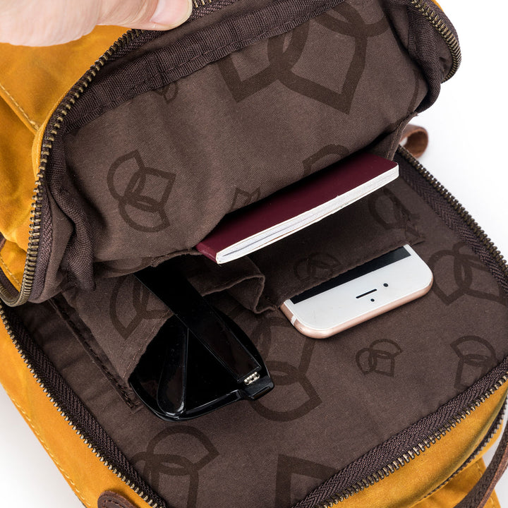 della Q Maker's Mini Messenger - Mustard - Extra Image