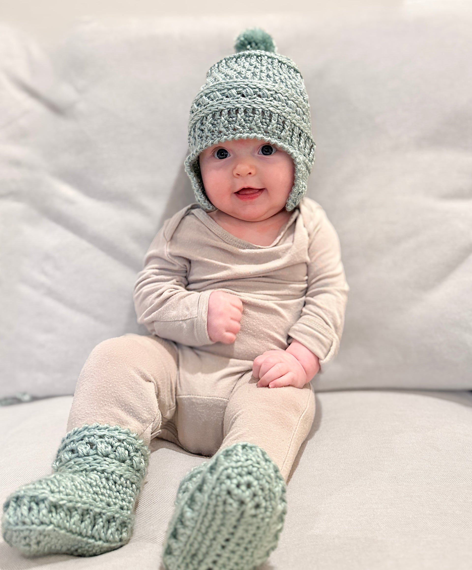 Jimmy Beans Wool Patterns - Bunny Hop Hat and Booties - PDF Download
