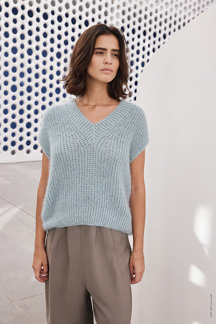Lana Grossa Journal 65 Patterns - 05 V Neck Shirt - PDF Download
